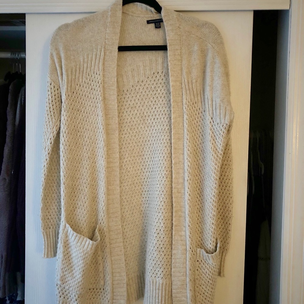 Tan/Cream Open Front American Eagle Cardigan